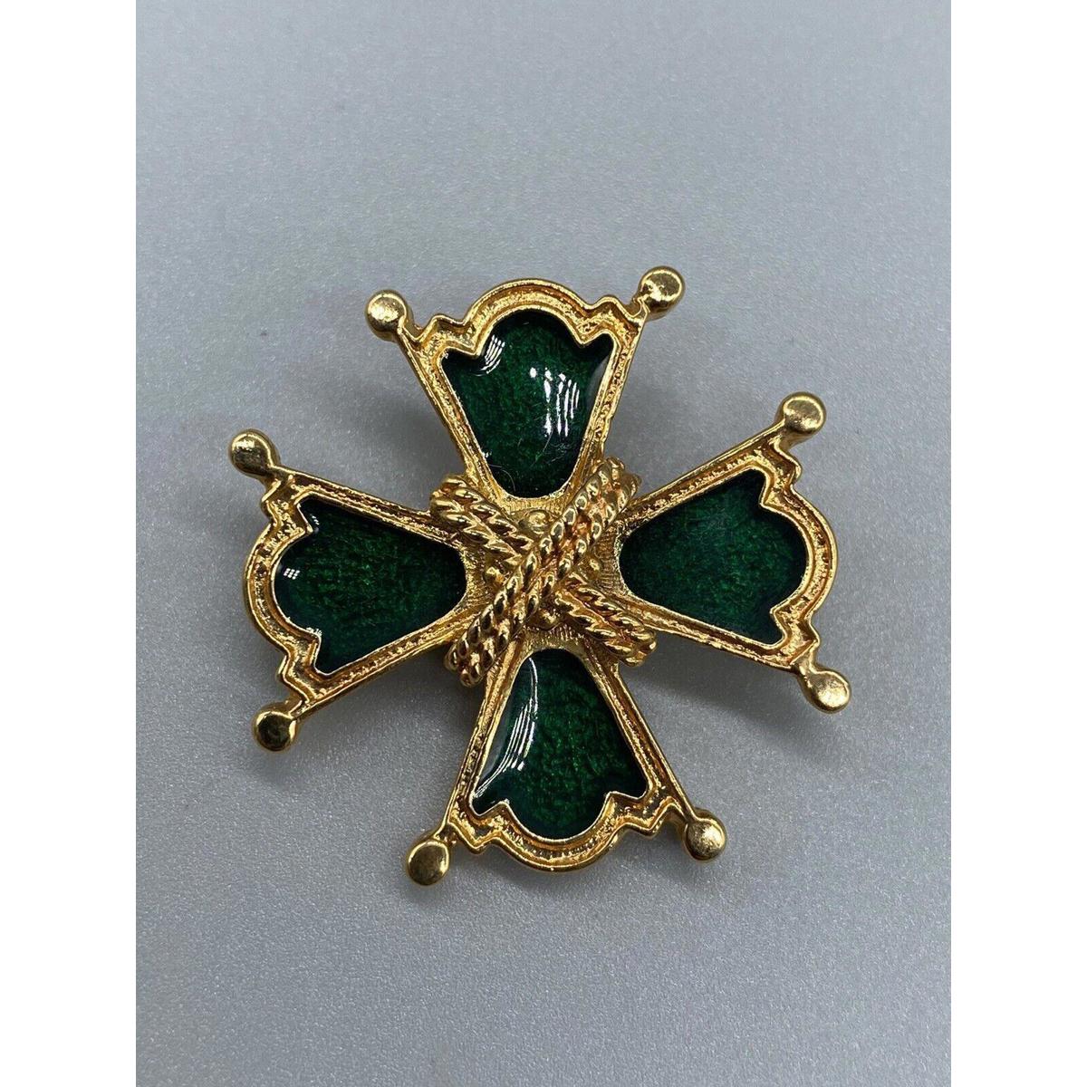 Rare Vintage Vendome Maltese Cross Green Enamel Gold Tone Brooch